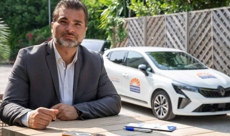 Sebastien Rehberg en RDV extérieur Sébastien Rehberg, fondateur de Groupazur Assurance, courtier à Cannes